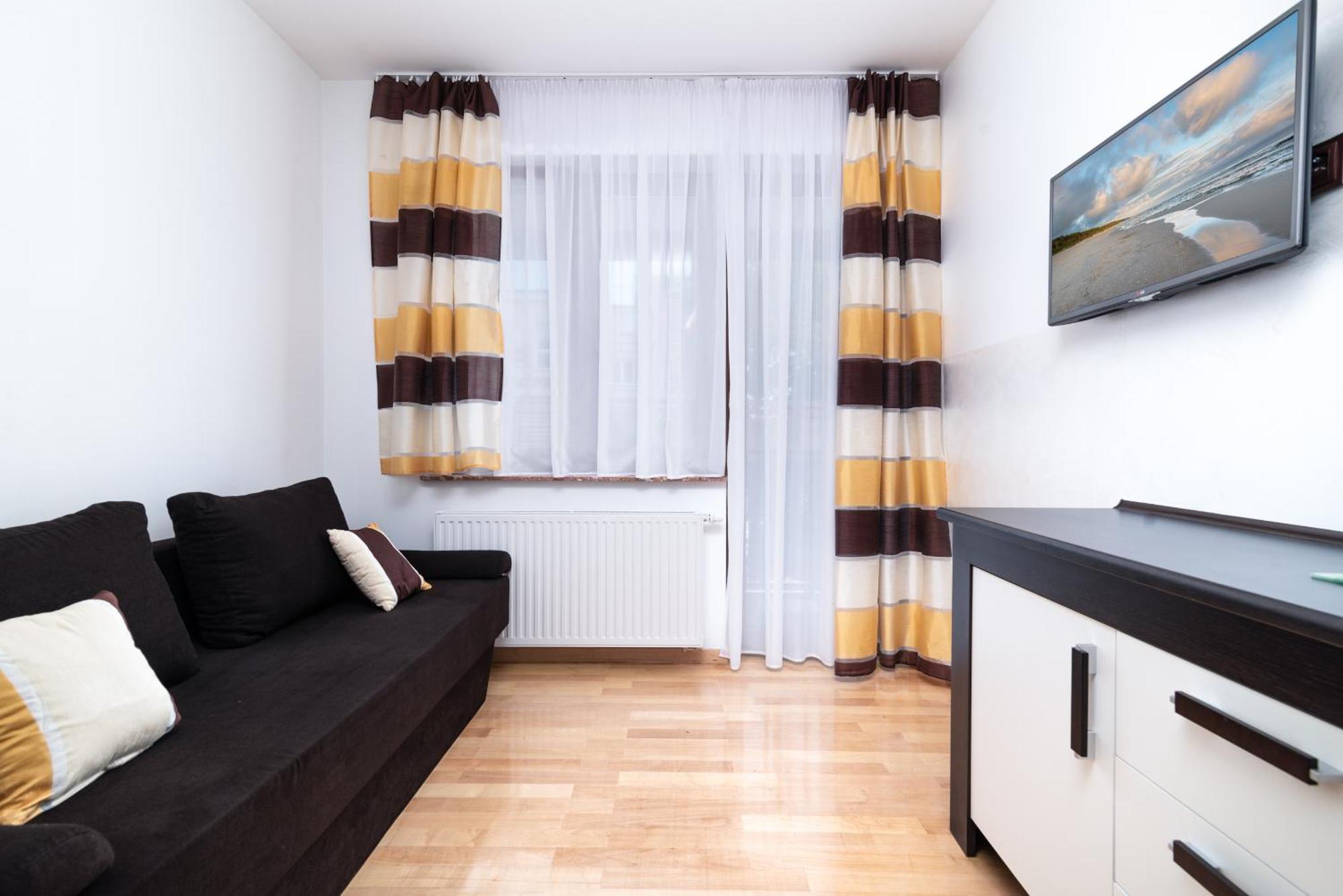 Willa Rubin -Noclegi, Pokoje Krynica Morska, Apartamenty Exterior photo